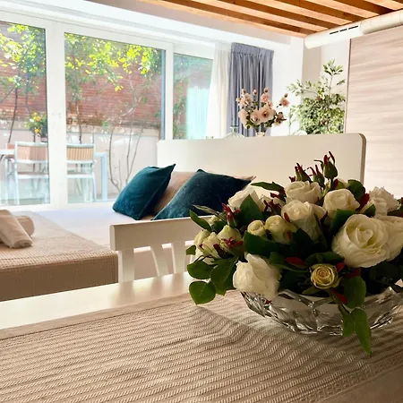 アパート Lucky House